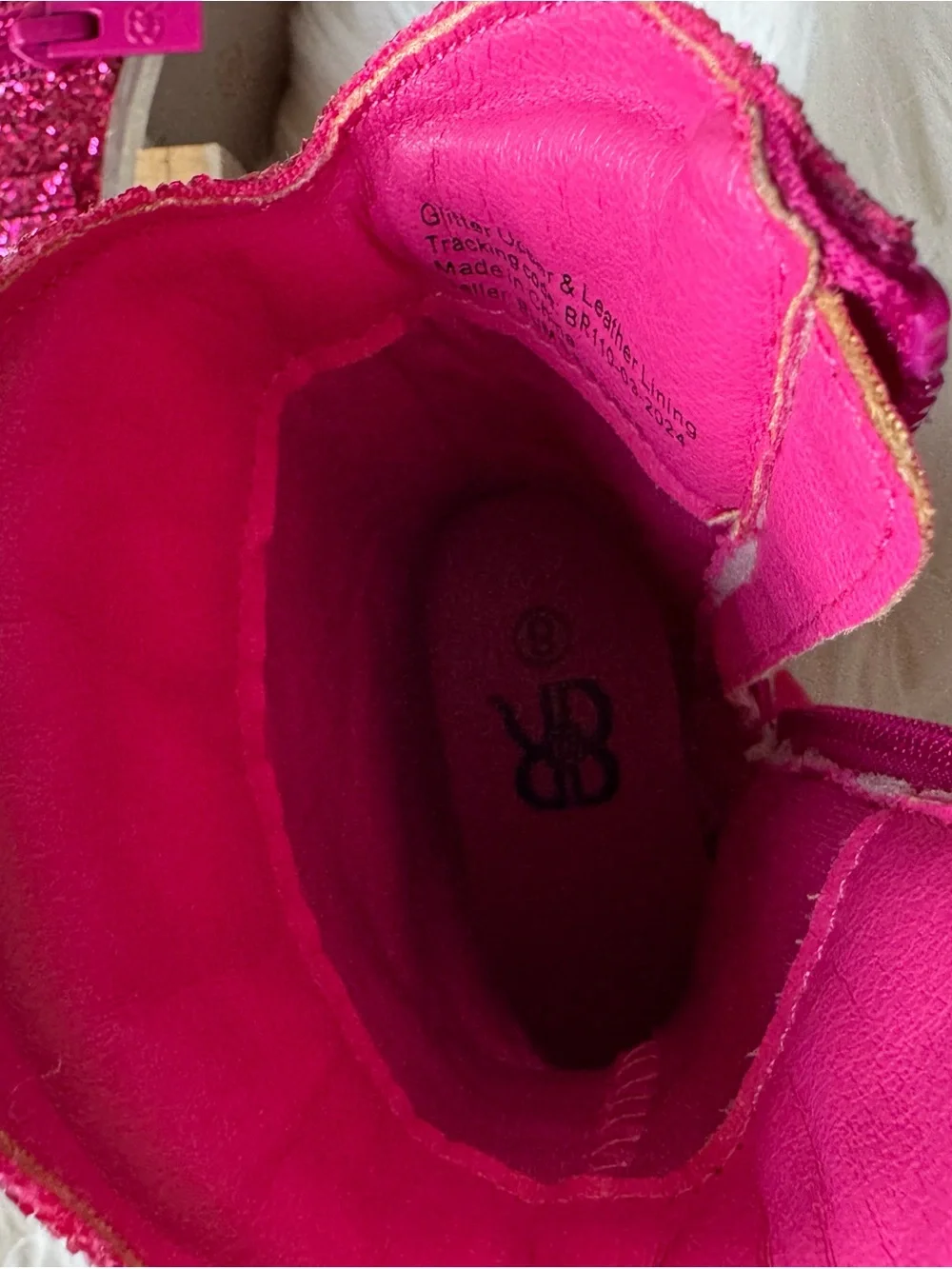 Toddler girls (size 8) hot pink glitter fringe fashion  boots - Bums & Roses